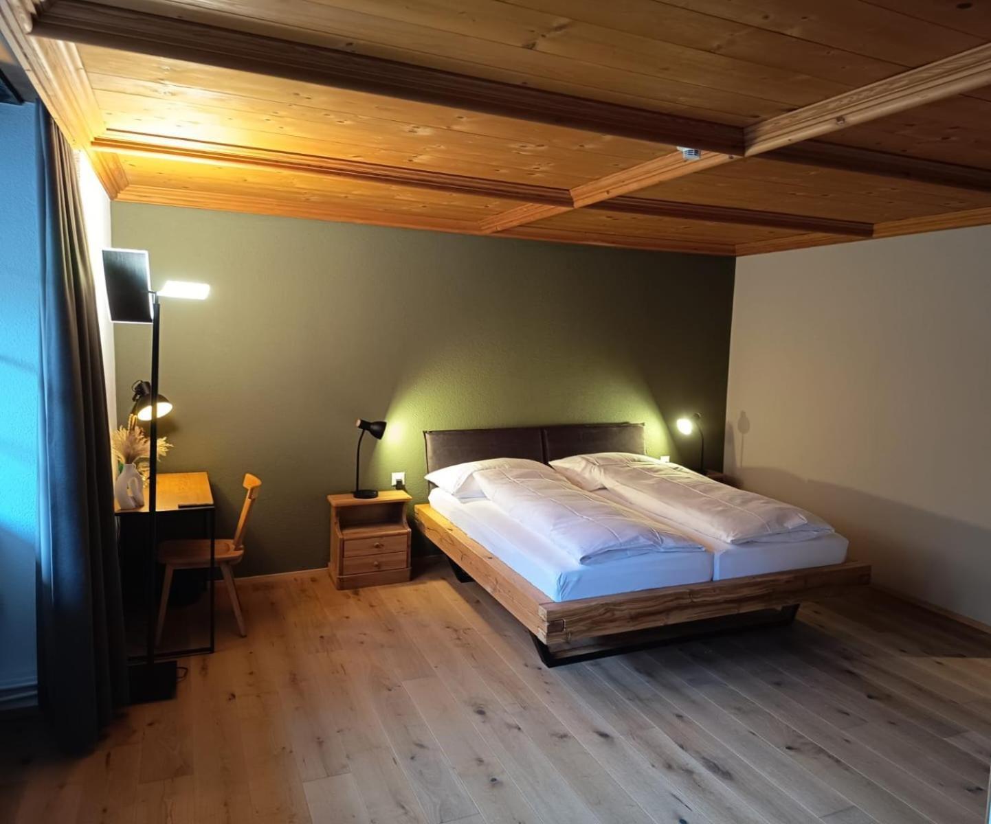 Hotel Restaurant Krone Aarberg ภายนอก รูปภาพ