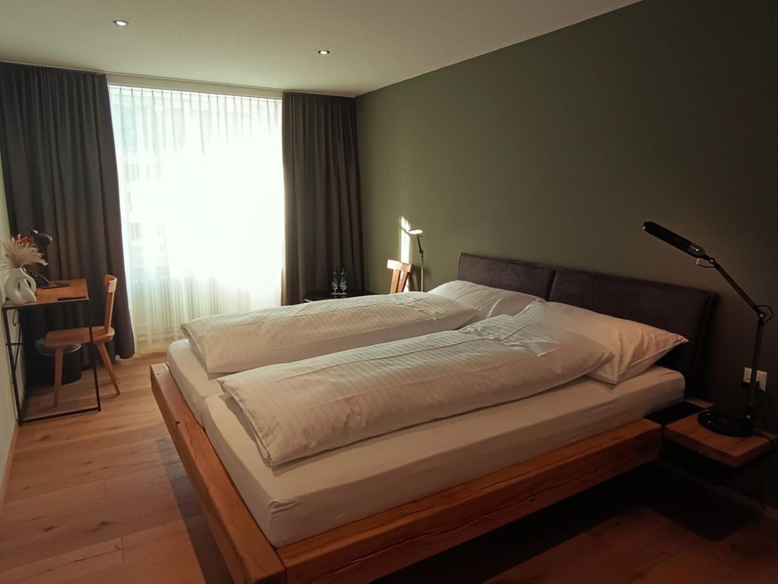 Hotel Restaurant Krone Aarberg ภายนอก รูปภาพ