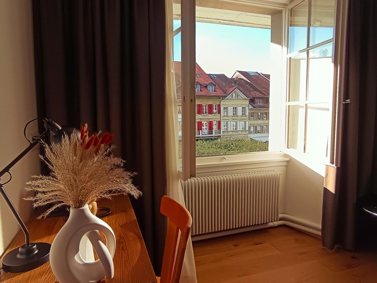 Hotel Restaurant Krone Aarberg ภายนอก รูปภาพ
